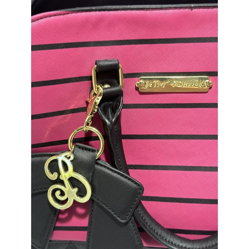 Betsey Johnson Pink Black Striped Heart Quilted Satchel Crossbody Bag‎ Bow Charm